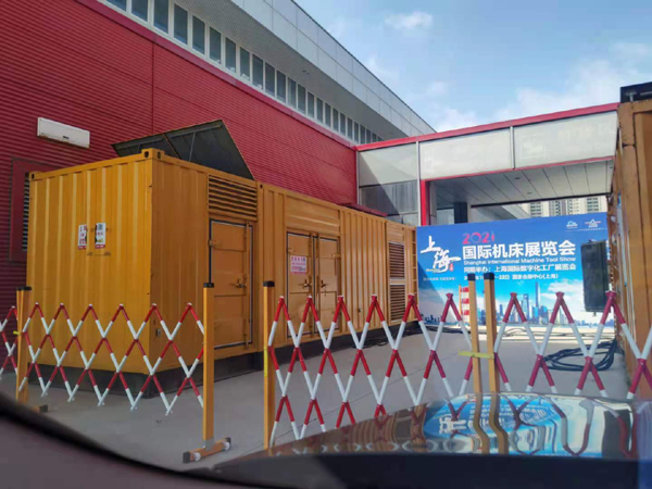 向阳街道发电车出租-发电机无电压或电压太低怎么办？