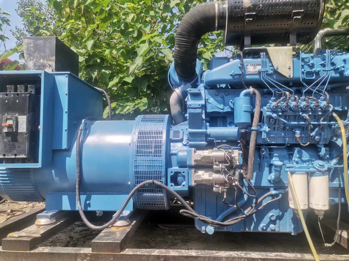 向阳街道详细说明降低 800kW 柴油发电机输出电流波动的方法