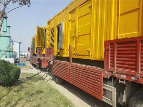 向阳街道计算 200KW 柴油发电机油耗时，需要考虑哪些因素？
